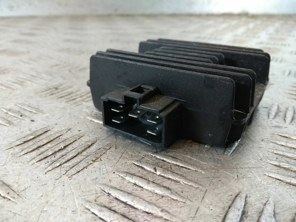 2018 YAMAHA YS 125 RECTIFIER REGULATOR
