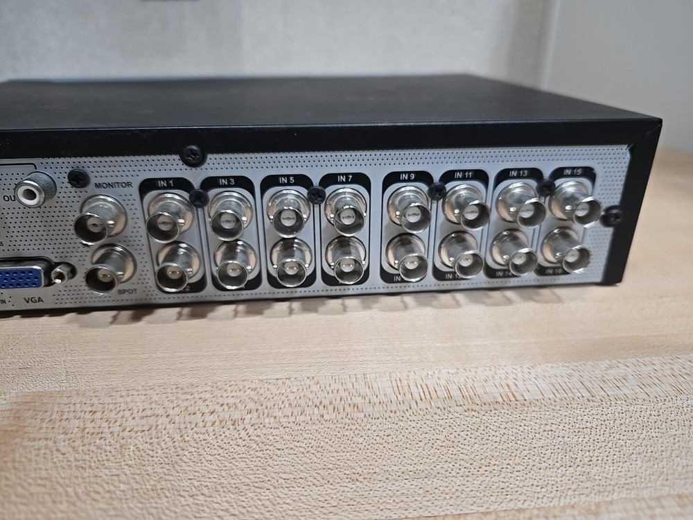 Security Camera 16 Channel DVR Digital Video Recorder Pro-D16 *Untested* NO AC