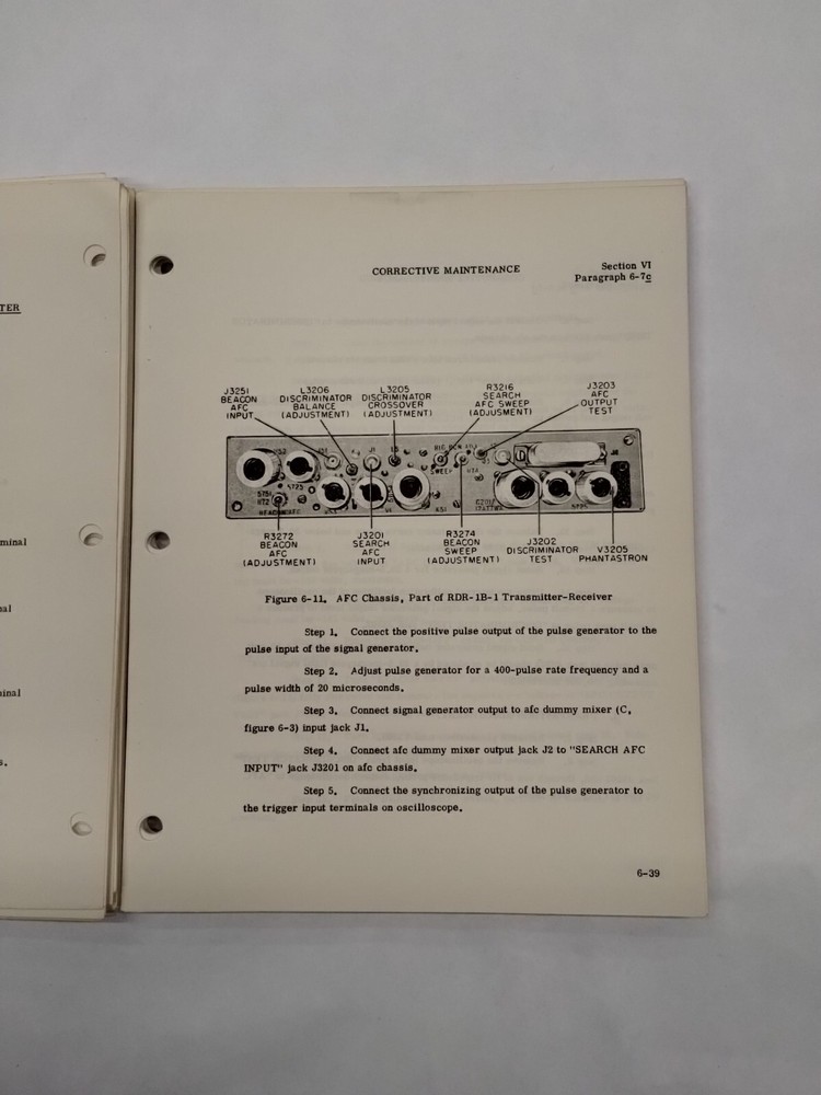 Bendix Airborne Radar System Type RDR-1B-1 Transmitter Receiver Instruction Book
