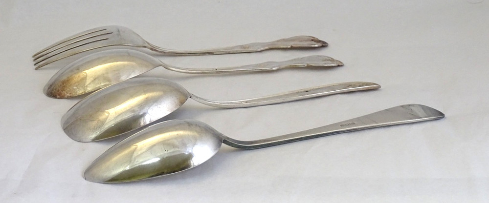 (4) Assorted Flatware / FedEx Free Shipping / 301001_PS_f4