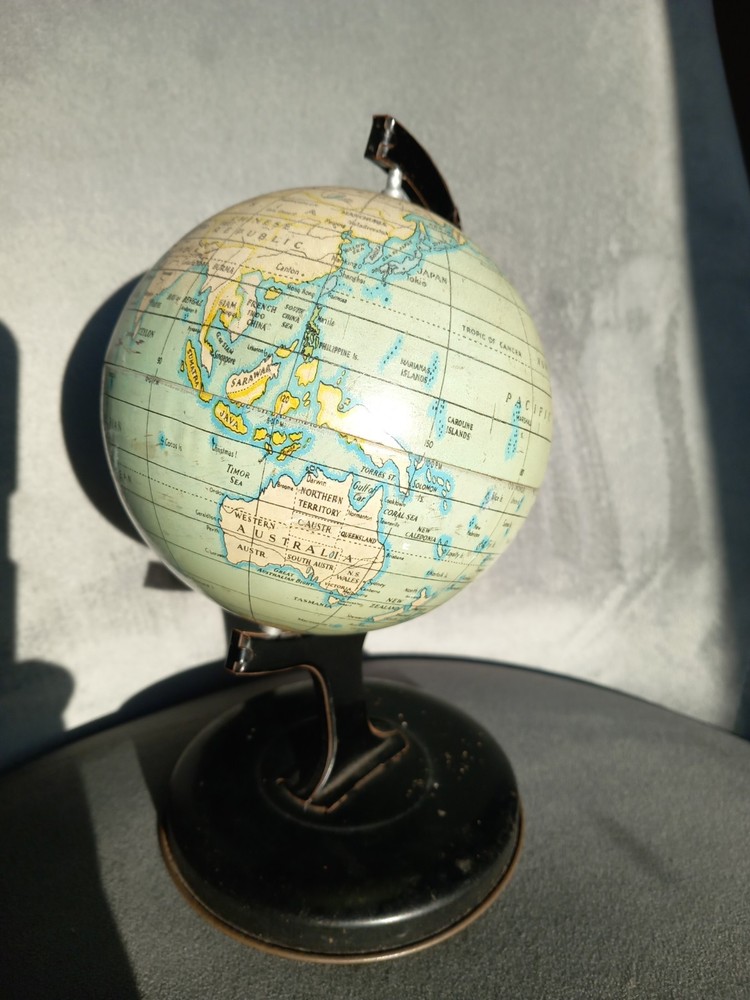 RELIABLE SERIES 1950s Tin World Globe.