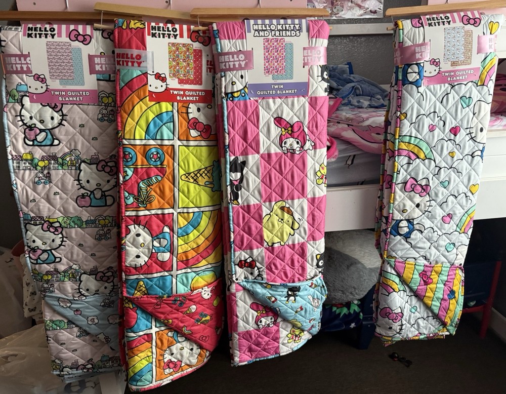 Hello Kitty Blanket / Quilt