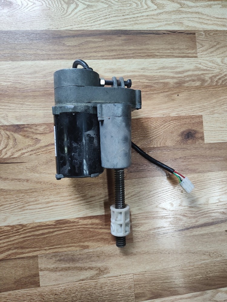 Proma/ Royal Signet Back Motor Assembly