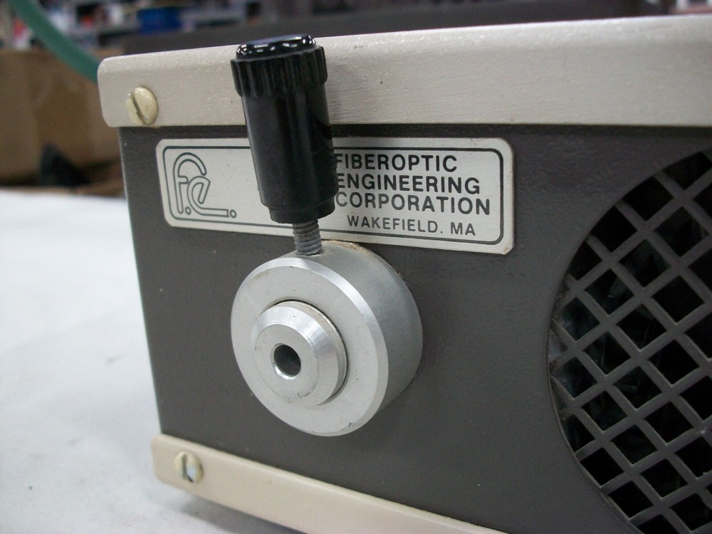 FIBER OPTIC LIGHT SOURCE
