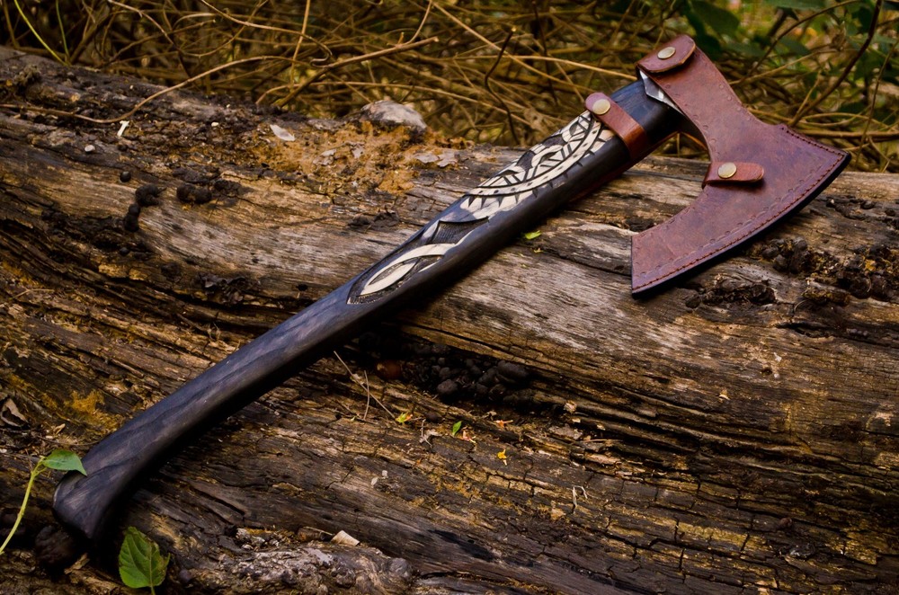 Unique Handmade Carbon Steel Viking Axe Tomahawk Axe Throwing Hatchet Axe.
