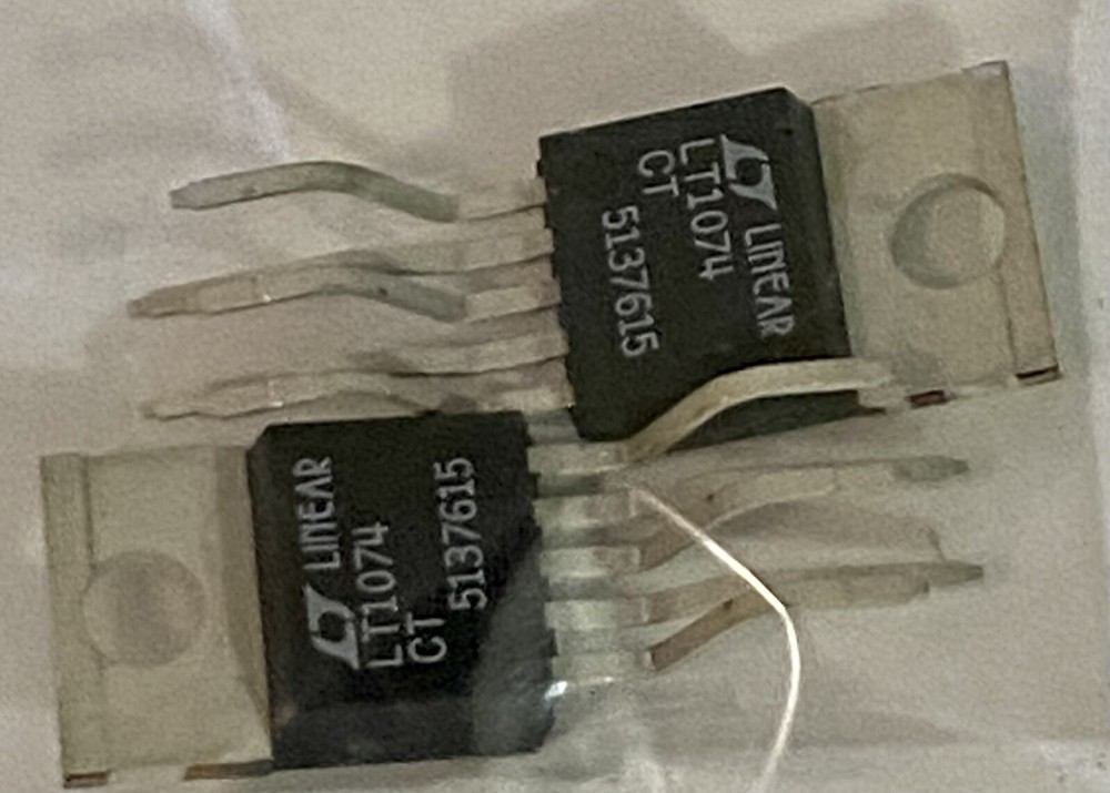 2Pcs LT1074CT LT1074 Step-Down Switching Regulator