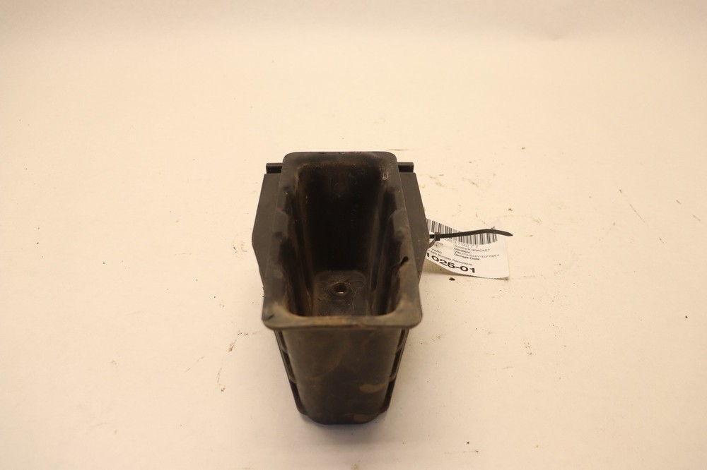 2008-2017 FREIGHTLINER CASCADIA 125 FRONT BUMPER MOUNT SUPPORT BRACKET OEM
