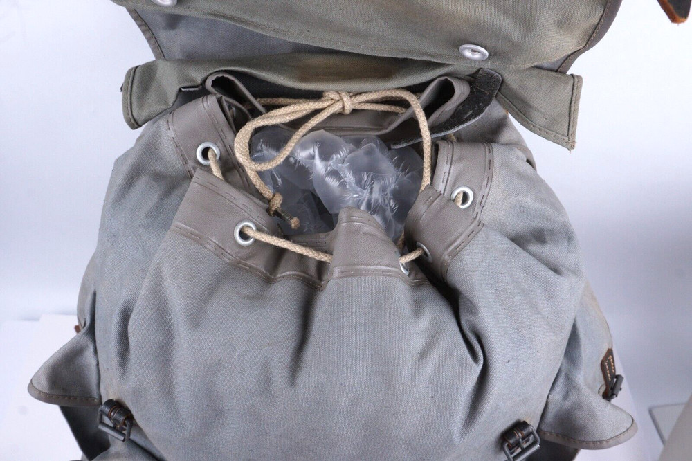 WWII GERMAN HEER MOUNTAIN TROOPER CANVAS BACKPACK Original authentic