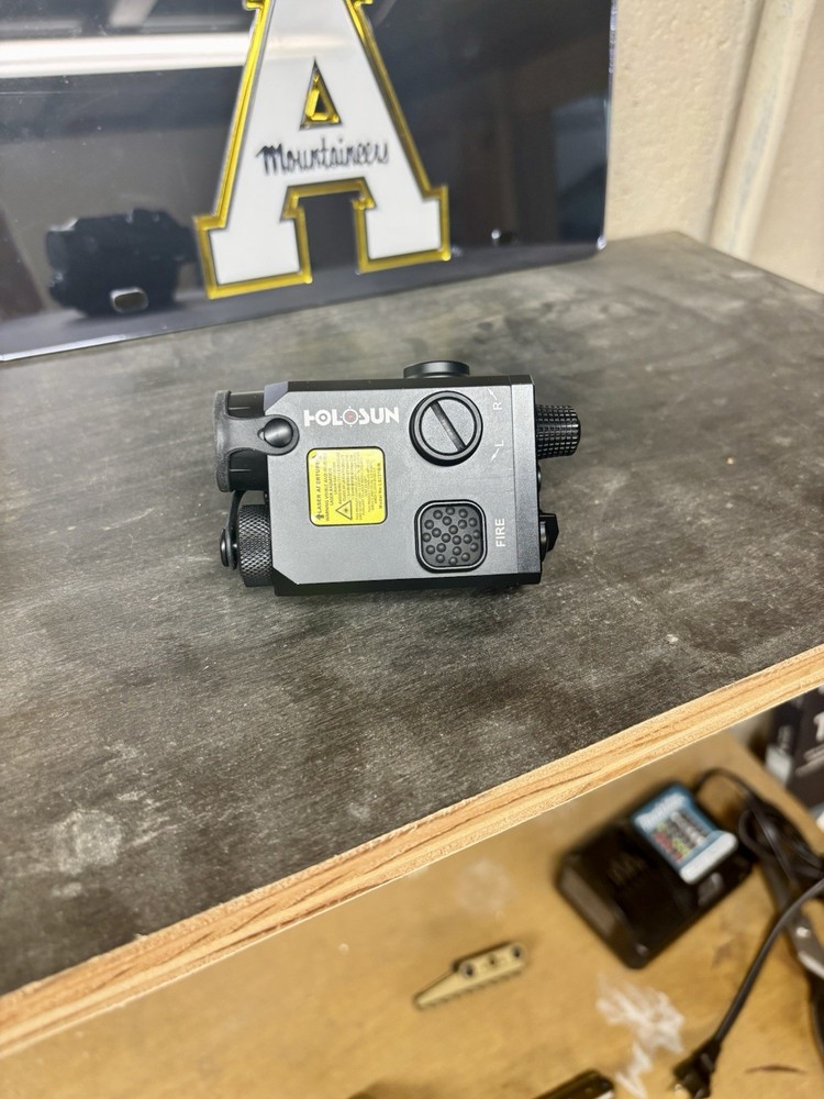 HOLOSUN LS321r Laser/IR Illuminator