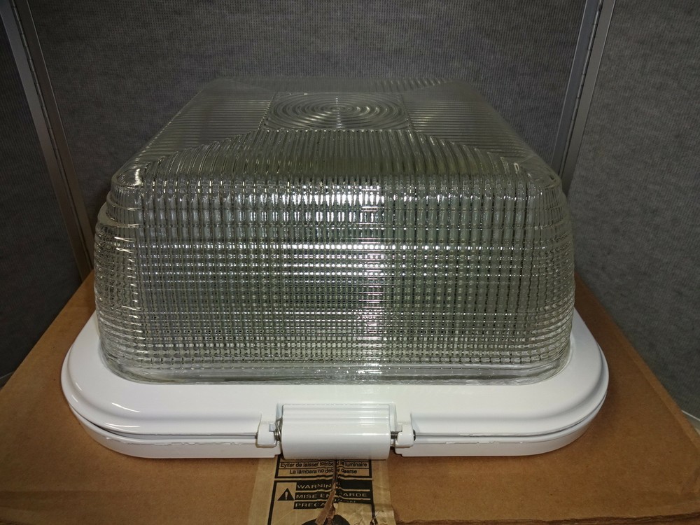 Hubbell UC01 Optical Assembly Lens Lighting Fixture