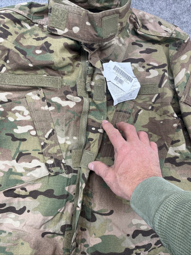 Army Combat Uniform Coat Medium Regular Unisex Flame Resistant Insect Sheild New