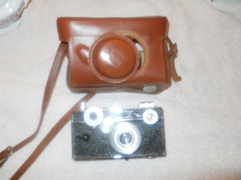 Argus Rangefinder Camera/ Cintar 3.5/50mm Vintage Display