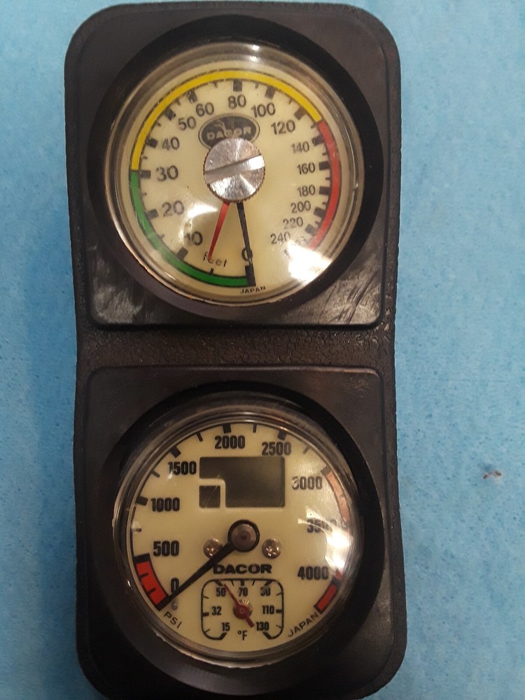 Used Dacor 2-Gauge Console with Compass