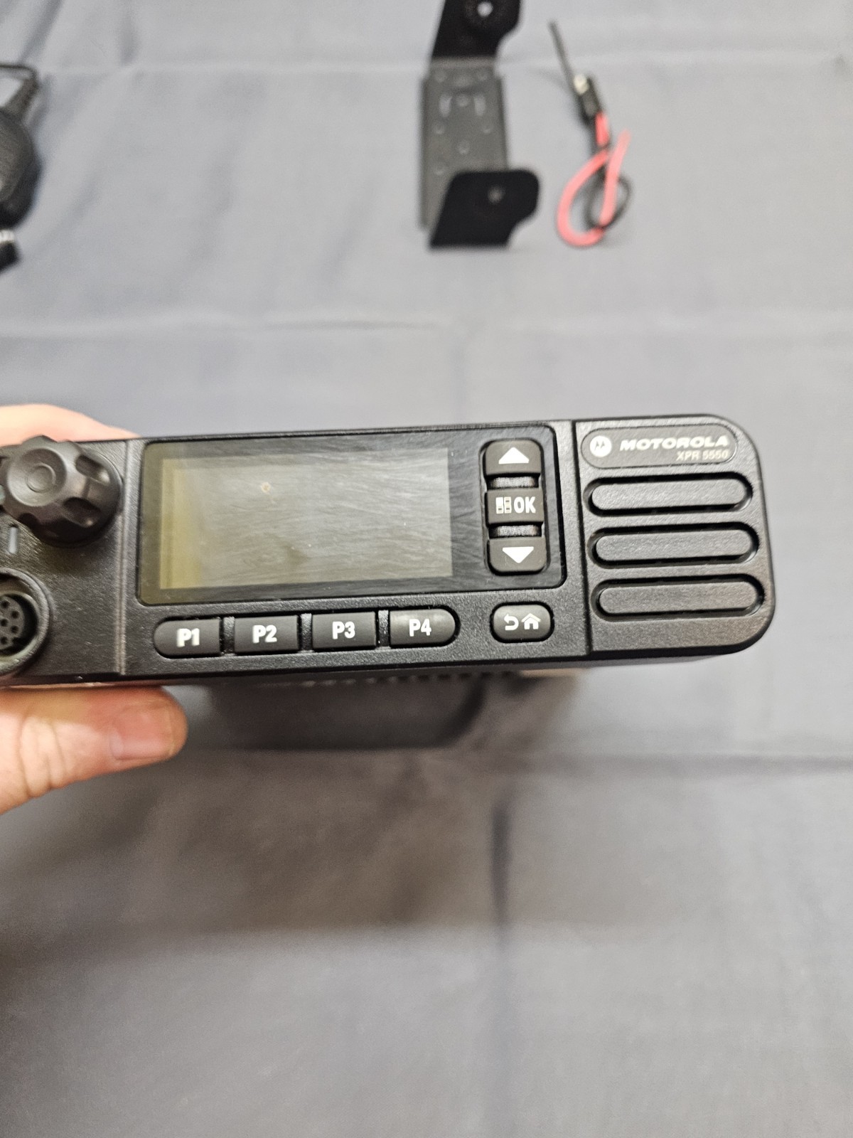 Motorola MOTOTRBO XPR5550 UHF 403-470 MHz Two Way Radio AAM28QPN9KA1AN