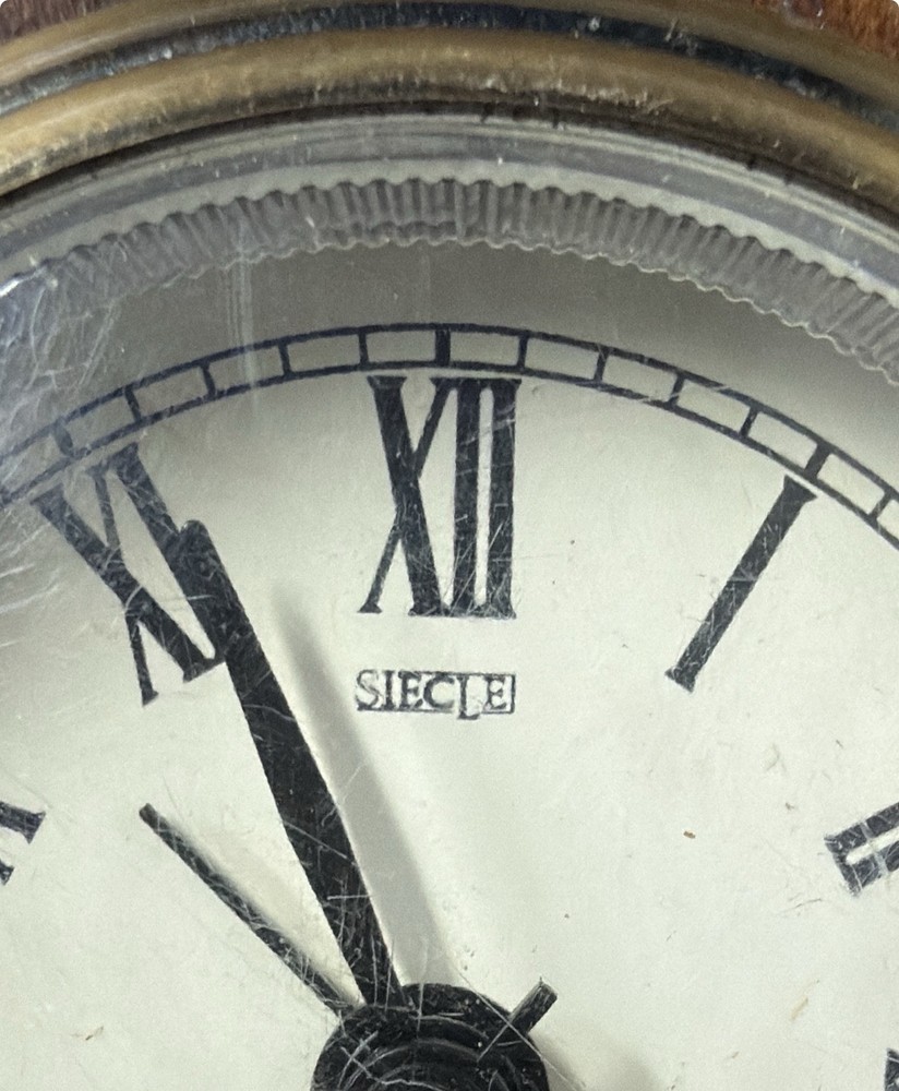 SIECLE QUARTZ DESK CLOCK