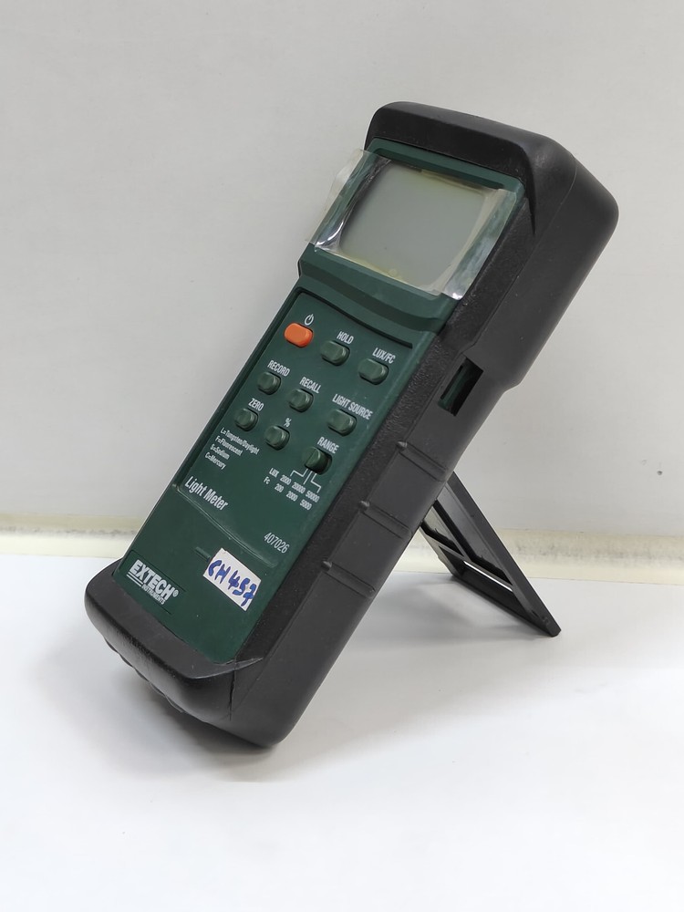 Extech 407026 Heavy Duty Light Meter with PC Interface, CH#457 (TESTED TURNS ON)