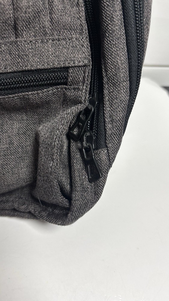 Tylt Laptop Gray Black Backpack Pre Owned Fast Shipping