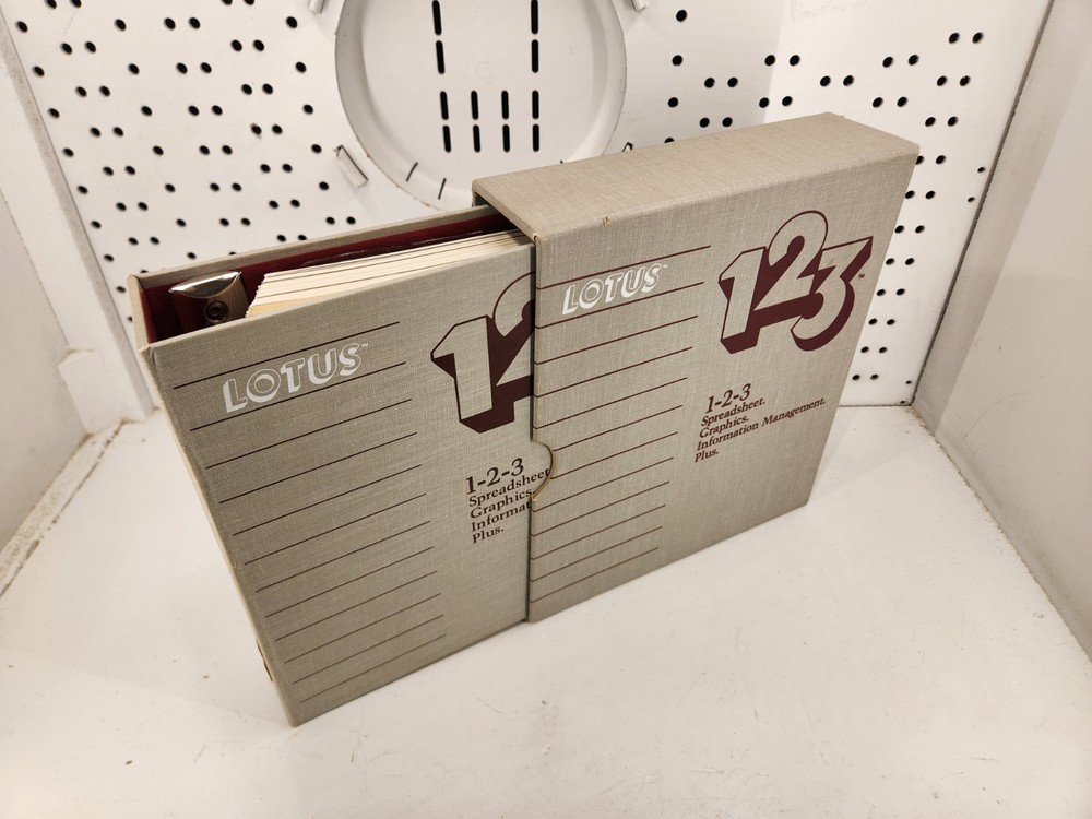Vintage IBM Lotus 123 Version 1A Spreadsheet Graphics Information Management +