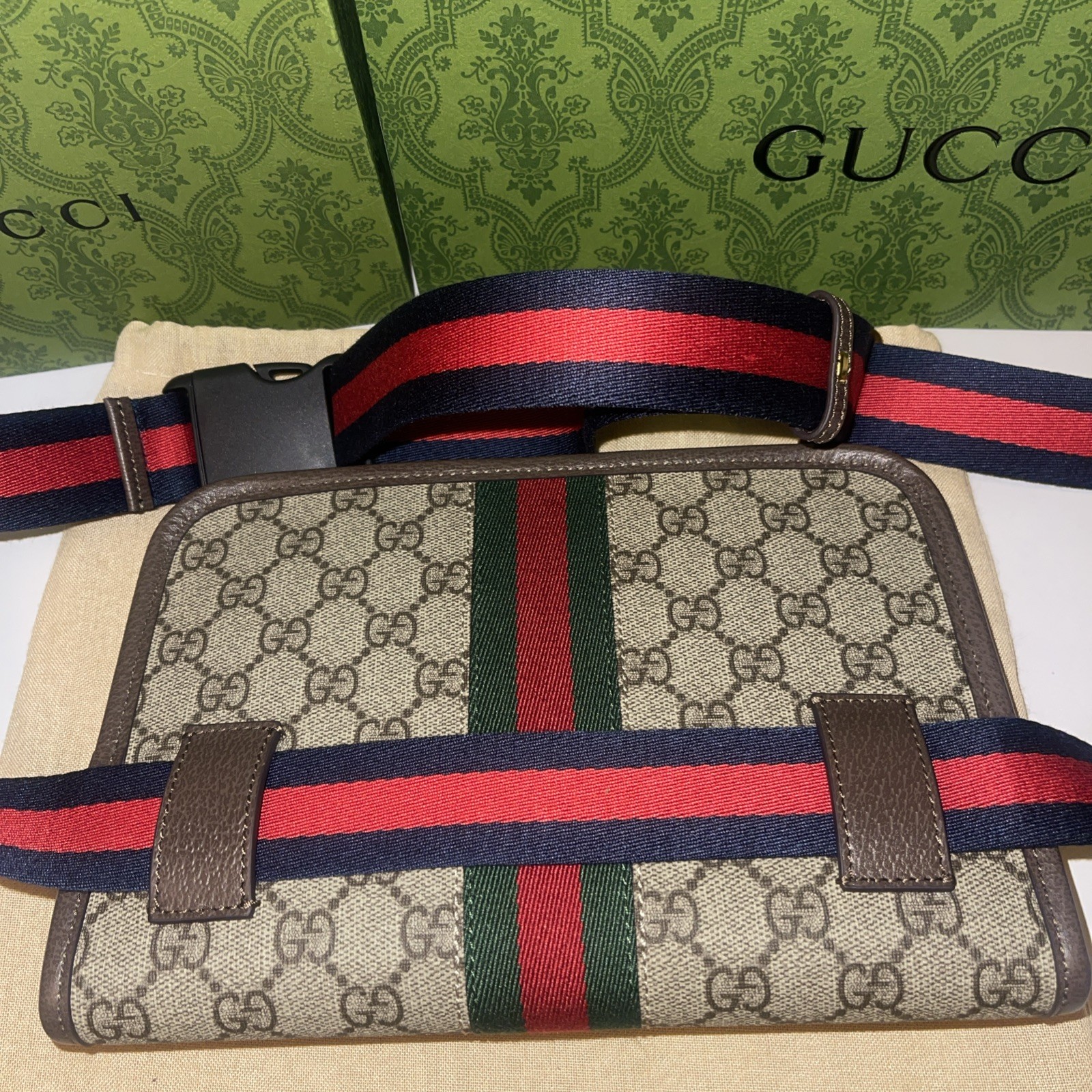 GUCCI GG SUPREME BELT BAG MATERIAL CANVAS