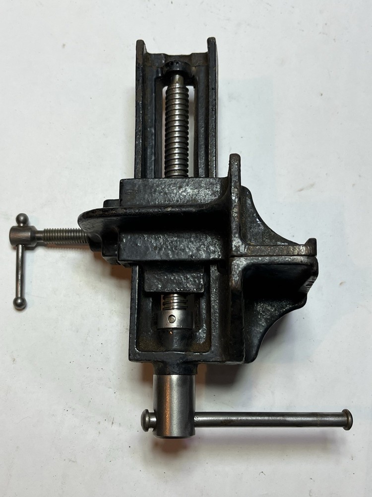 Stanley No. 700 Bench Vise Used