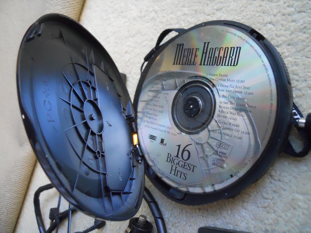 SONY D-EJ626CK Walkman Portable Compact Disc Player. AS-IS.