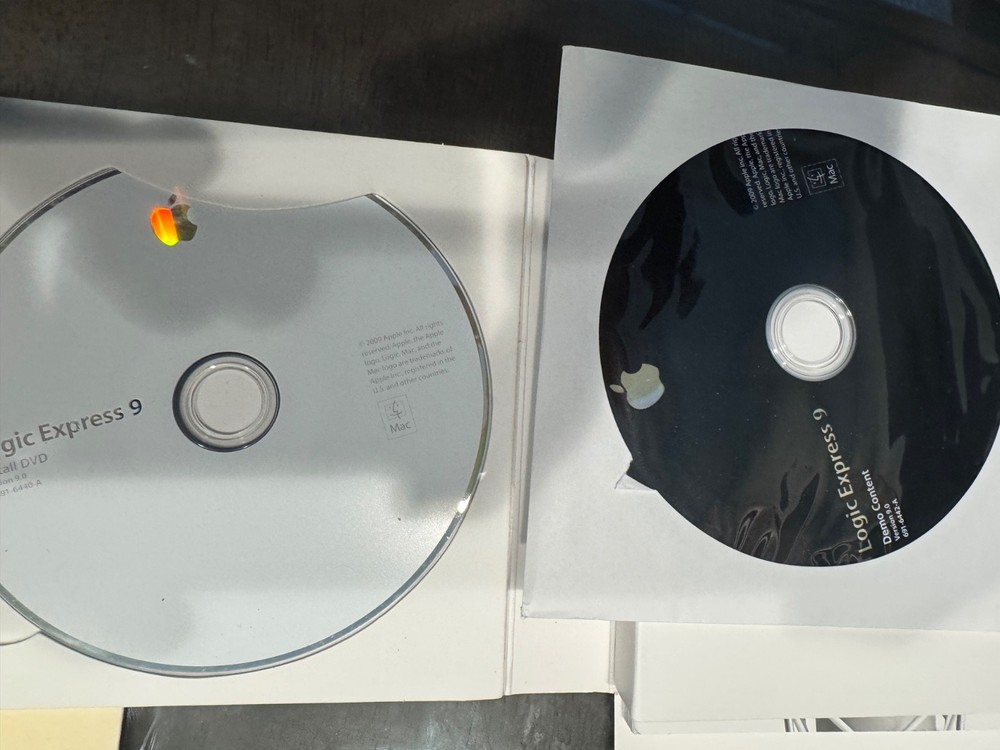 Apple Logic Express 9: Music Editing/Composing for Intel-based (Mac) retail key