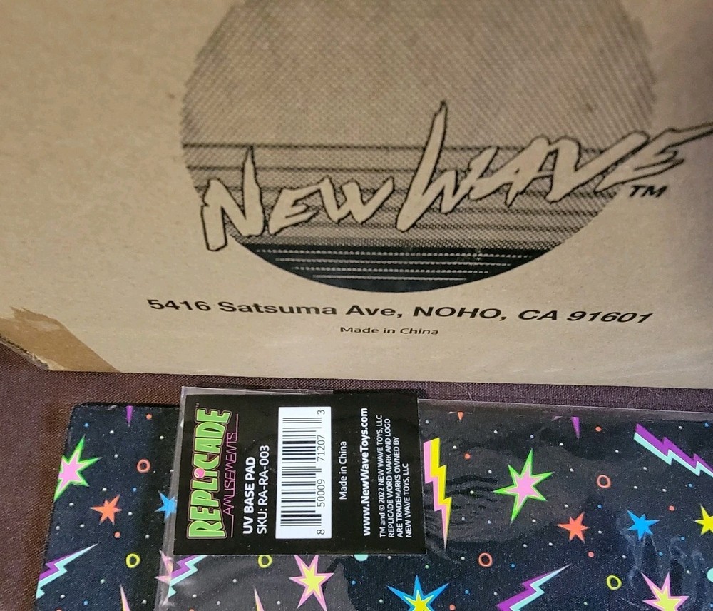 New Wave Toys Missile Command Arcade Bundle W/Charge Machine Blue & 2UV Base Pad