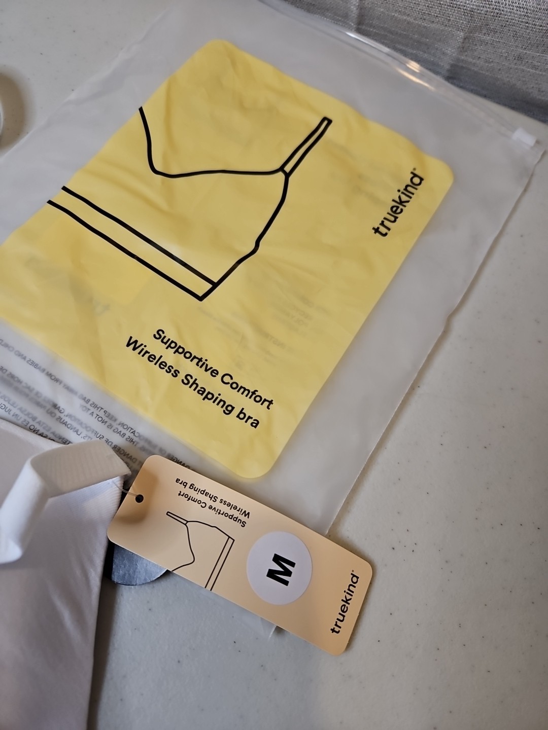 NWT Truekind Supportive Comfort Wireless Shaping Bra White Medium