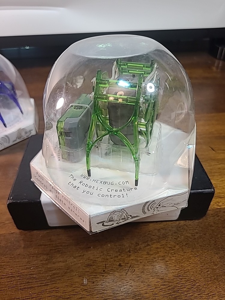 HexBug Micro Robotic Creature NEW In Original Packaging. READ.