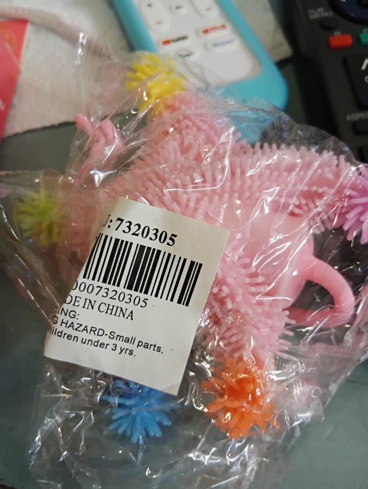 2 Light-Up Star Shape Squeezable Fidget Toy, Rubber, 4", Assorted Colors