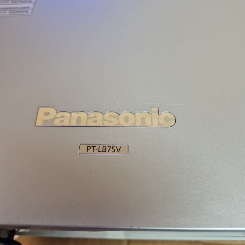 Panasonic LCD Projector panasonic pt-lb75v
