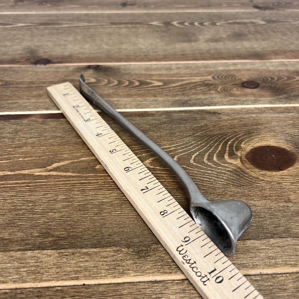 VINTAGE ITALIAN SILVER PLATE "CANDLE SNUFFER