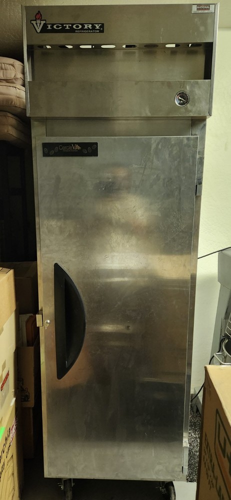 Victory refrigerator single door