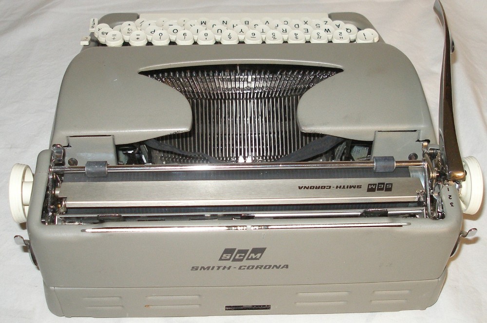TYPEWRITER SMITH CORONA 1965 STERLING 5AX