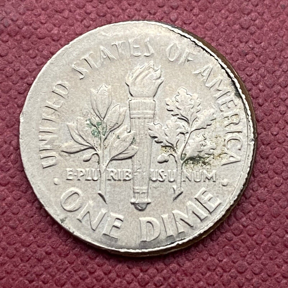 1978 Roosevelt Dime 10c MINT ERROR - OFF CENTER #48987