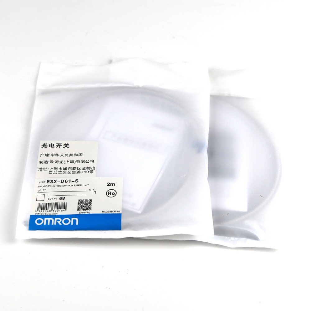 1PC Omron E32-D61-S E32D61S Proximity Switch New Expedited Shipping