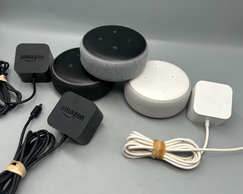 Amazon Echo Dot (3rd Gen) Smart Speaker & Power Cable - Pick Color  - Tested