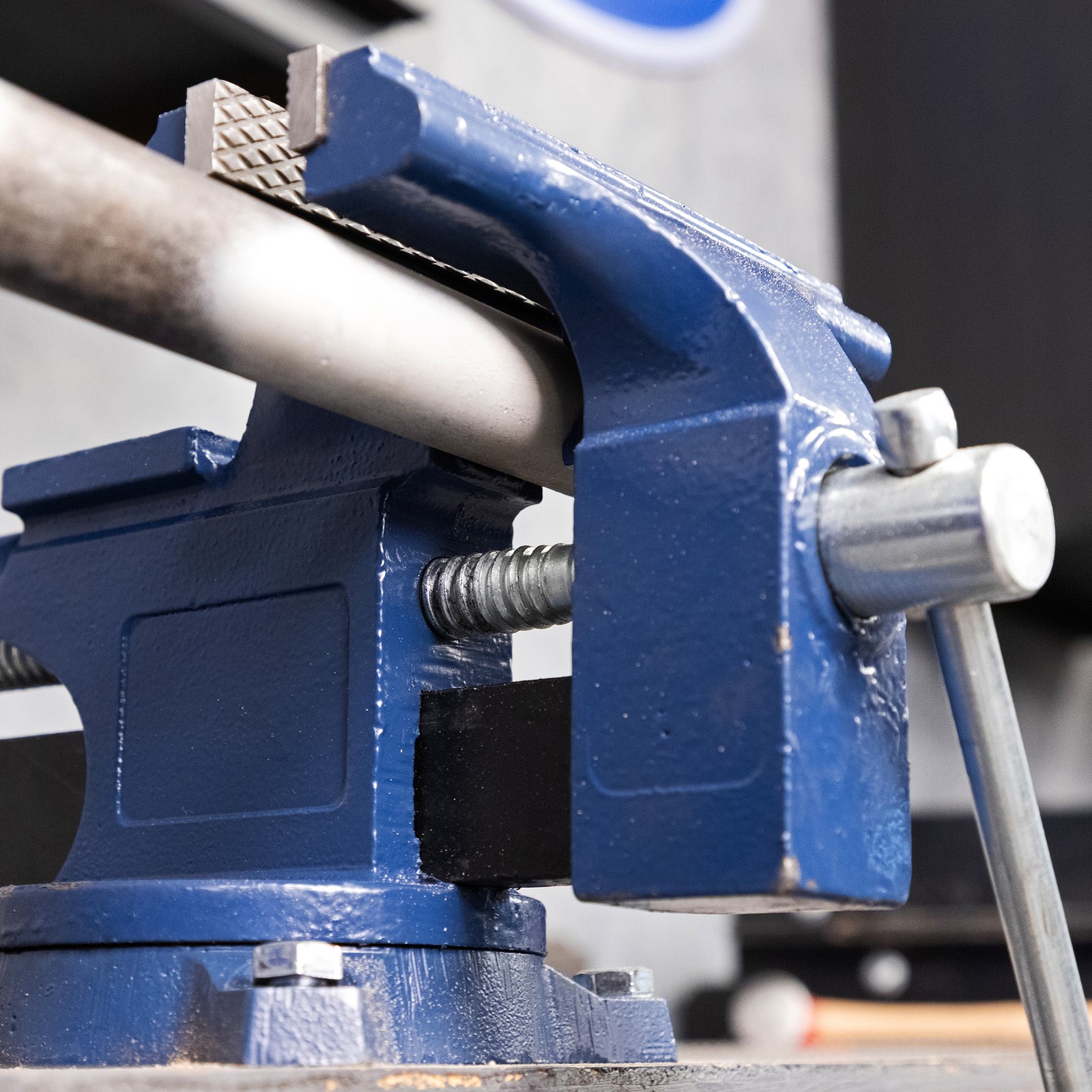 Yost Vises LV-6 Homeowner's Vise 6 Inch Jaw Width 5 Inch Jaw Opening