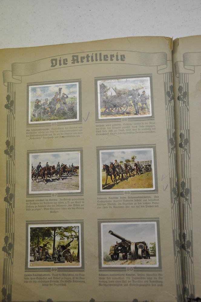 DIE DEUTLCHE WEHRMACHT - CIGARETTE CARDS PHOTO ALBUM - 1936 GERMAN