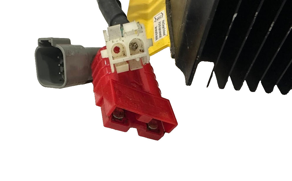 JLG BATTERY CHARGER 1001112111-1930ES 2630ES 3246ES 2030ES 2646ES PRE-OWNED 24 V