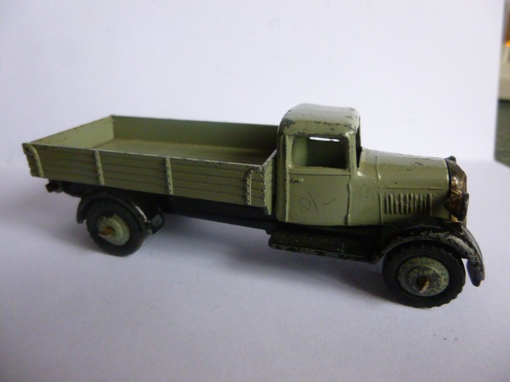 Dinky 25e circa 1947  Tipping Wagon