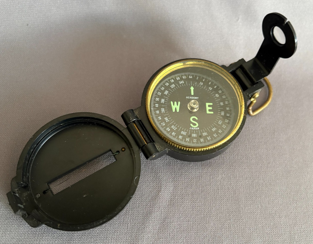 VINTAGE Bakelite ENGINEER LENSATIC COMPASS