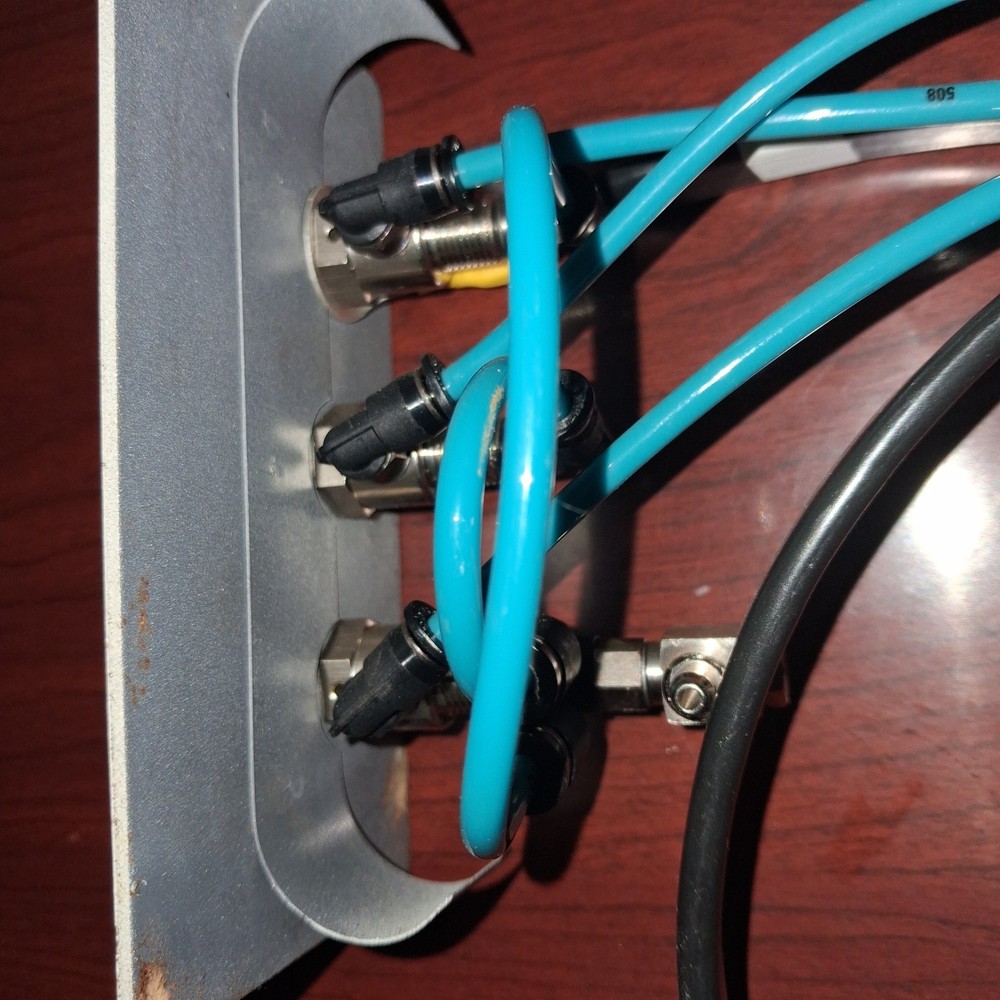 XYZ Toggle Switch Set For Comparator On 4x3 Plate Used