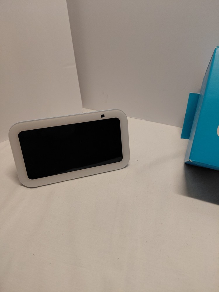 Echo Show 5 3rd generation 5.5 Smart Display Alexa Open Box