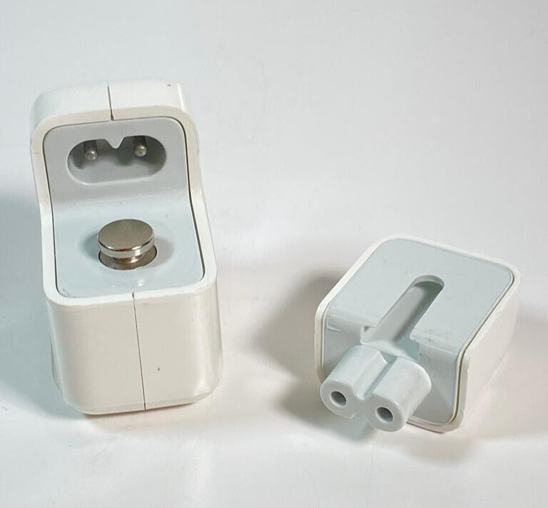 Apple 607-2804 iPhone Charger USB Power Adapter, White