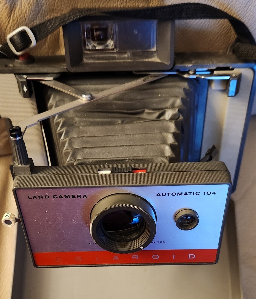 Vintage 1960s Polaroid Land Camera Model 104 Untested
