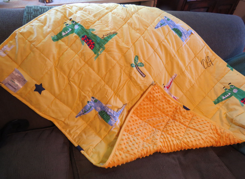 Sutammy Blanket -Soft Weighted Comforter -2lbs NEWsee description