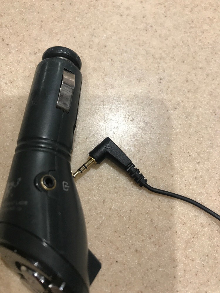 NEW! VR3 VRFM8R WMA/MP3 Wireless FM Transmitter with Wireless IR Remote Sealed!