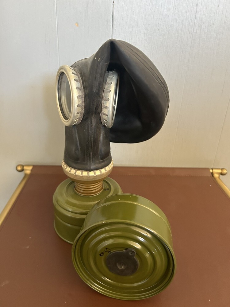 yugoslavian gas mask
