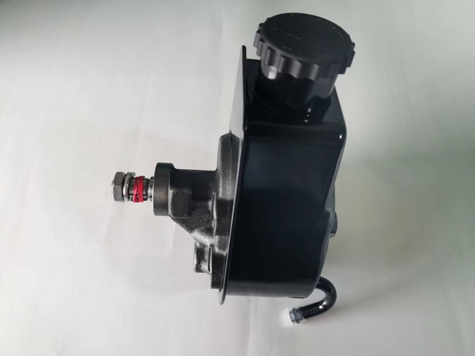 SB Chevy Black Saginaw Power Steering Pump & Bracket & Pulley Kit SBC 350 327